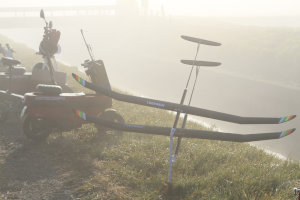 �����E���ۋ�