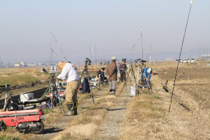 �����E���ۋ�