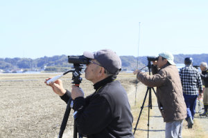 �����E���ۋ�