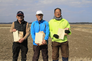 �����E���ۋ�